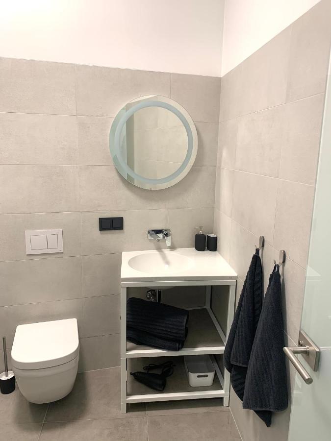 Stylish New Apartment In Riga Old Town - City Centre, Self Check-In, Walkable To Major Attractions Eksteriør bilde